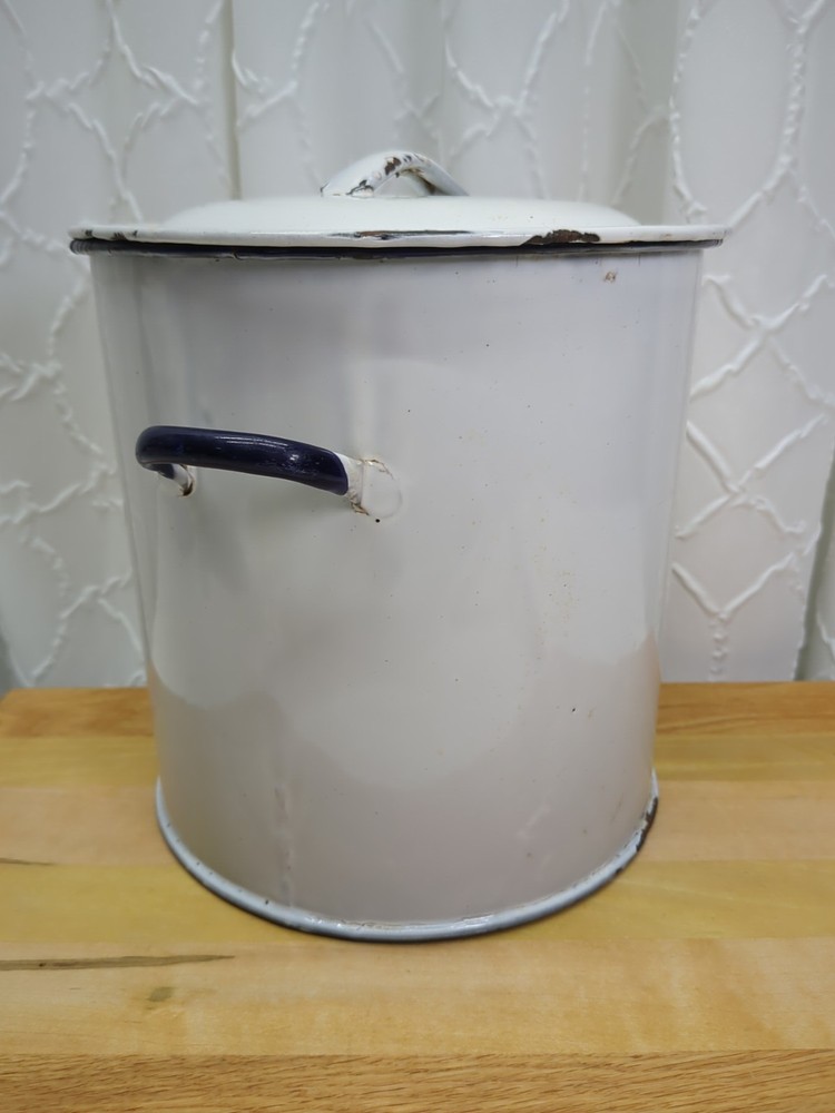 Enamelware Flour Pot