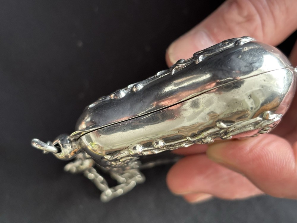 Reynolds Angels Solid Silver Purse, Henry Matthews 1904.
