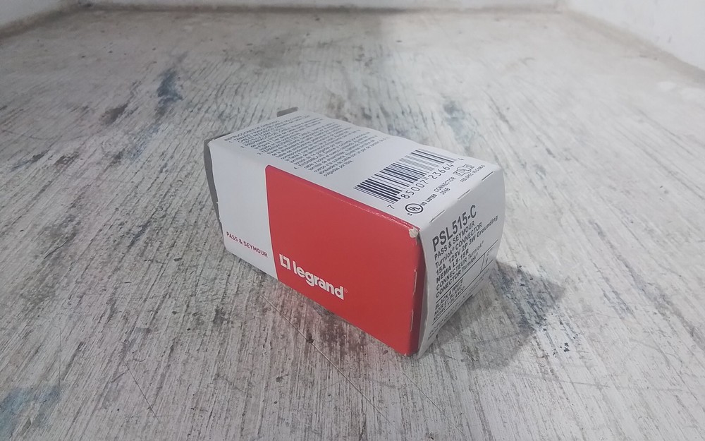 Pass & Seymour Legrand PSL515-C Connector (SP334)