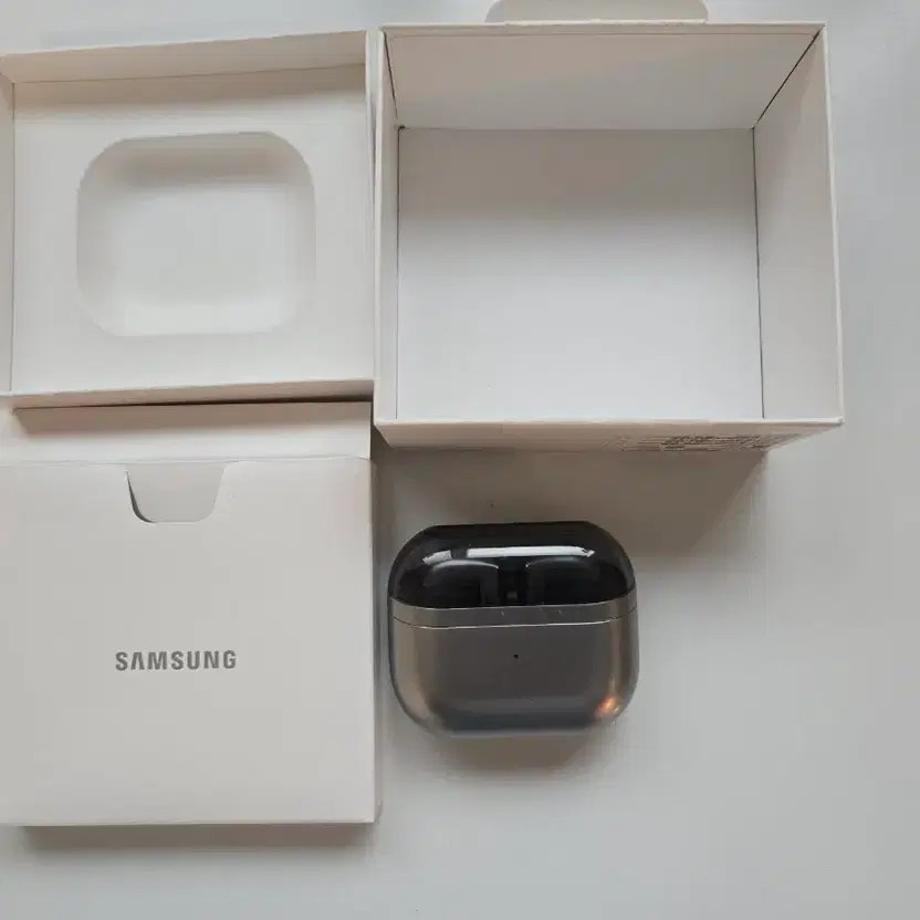 Buds3 True Wireless Earbuds with Matte Case Official