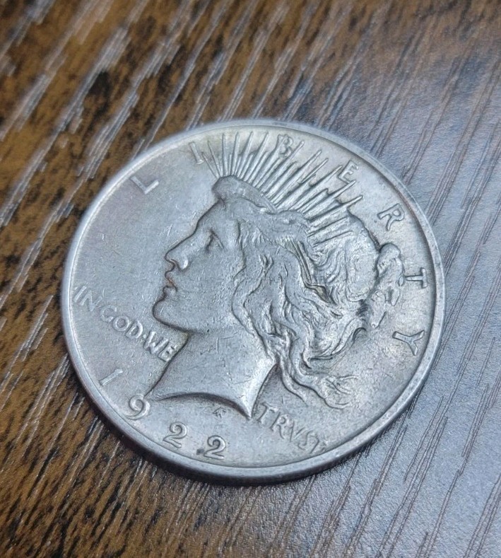 1922-D Peace Silver Dollar - Denver Mint- Raw Circulated Condition- Solid Coin!