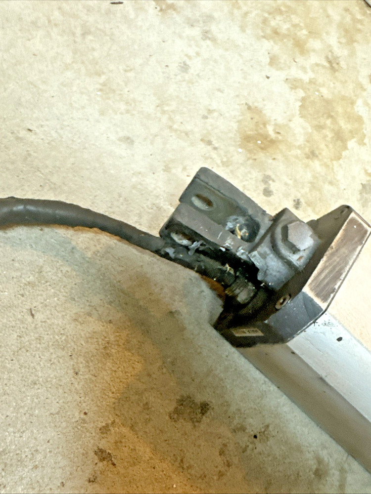 FAAC 400 CBAC 220V OPERATOR ARM WITH KEY