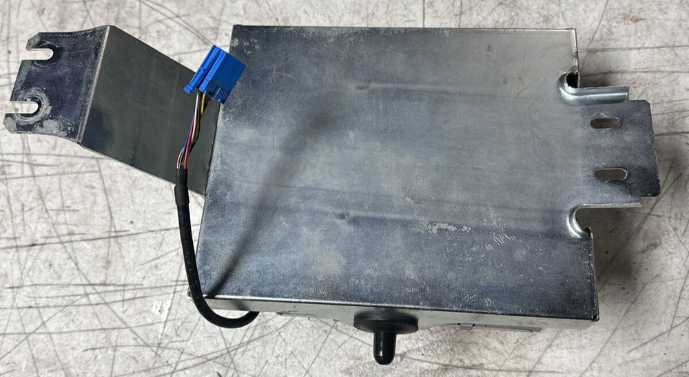 2003 Maserati Coupe Blaupunkt CD Changer & Bracket
