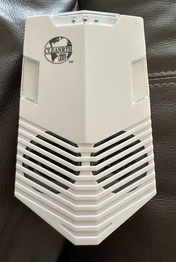 Cleanrth CB006 Advanced Ultrasonic Bat Repelling System - TESTED Working