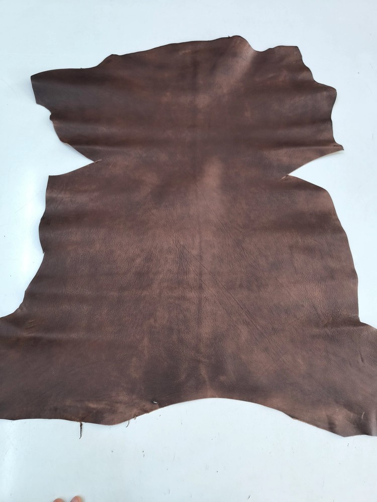 Waxy Goat Leather: Soft, Thick Pull-Up Leather for Crafts