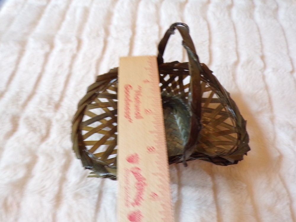 VTG Miniature Wicker Basket