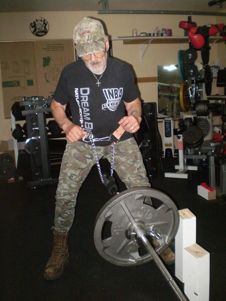 LANDMINE BELT SQUAT