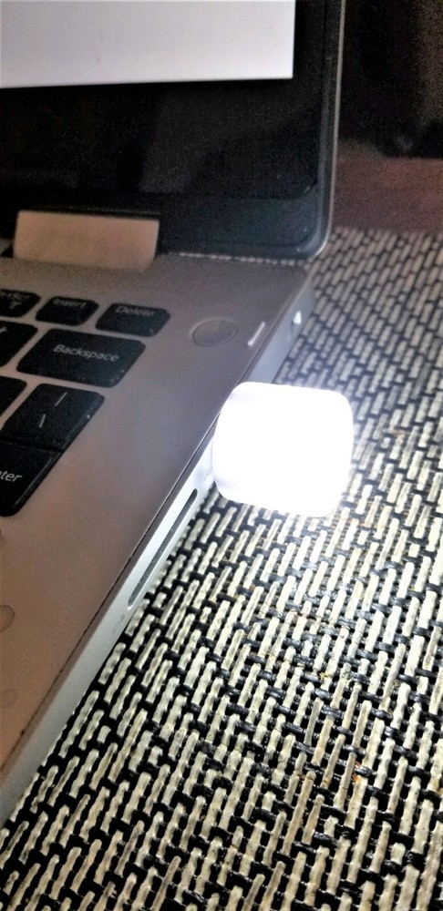 2PC USB Plug Mini Lights, Auto or Home Computer Mobile Light LED & Reading Light