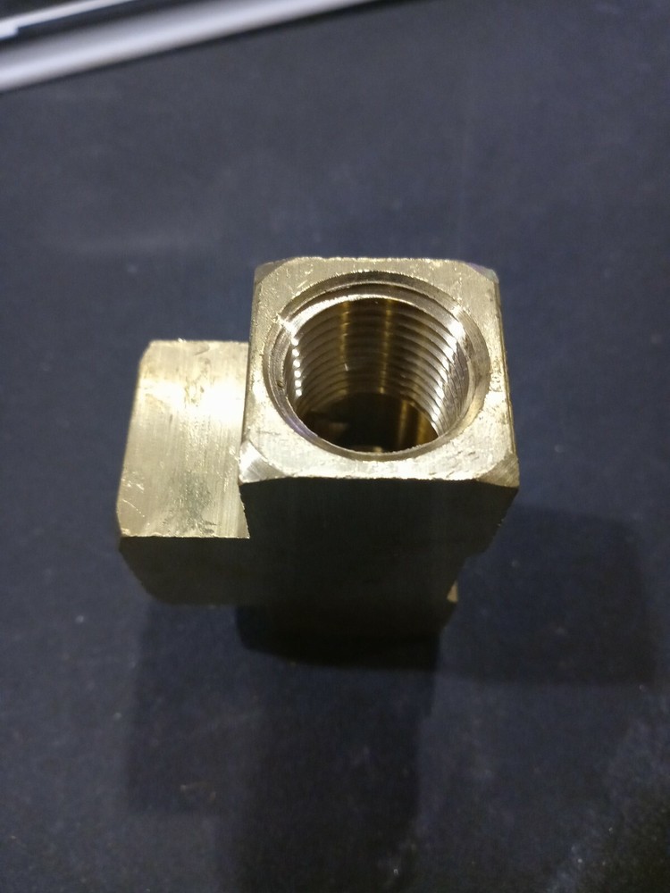 1/2NPT TEE (BRASS)