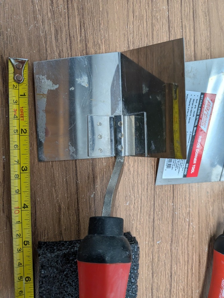 WAL BOARD TOOLS W/Extras 6.5” INSIDE CORNER TOOL 082-030