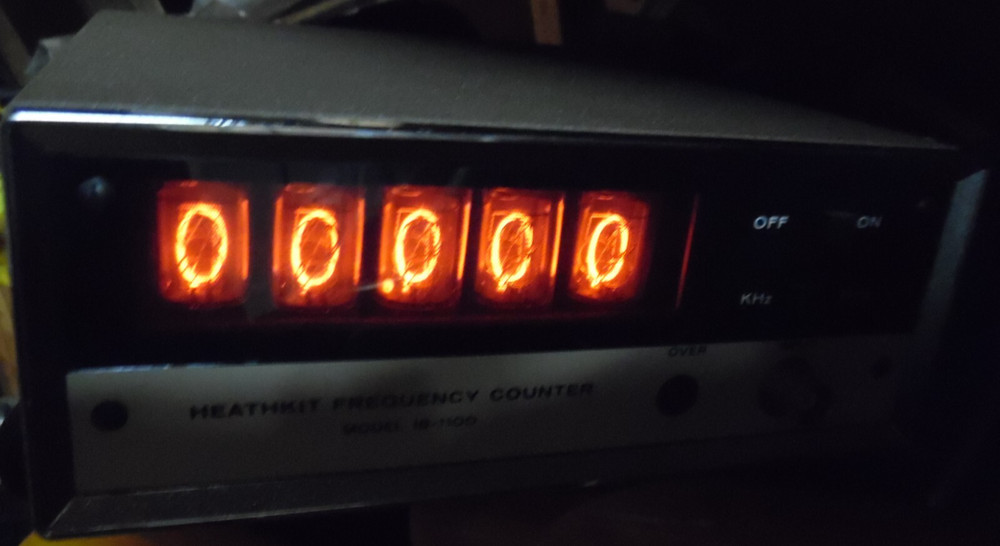 Vintage HeathKit IB-1100 Frequency Counter
