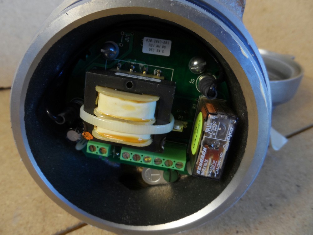 Magnetrol 910-Y1A0-008 Level Sensor Nema Type 4X