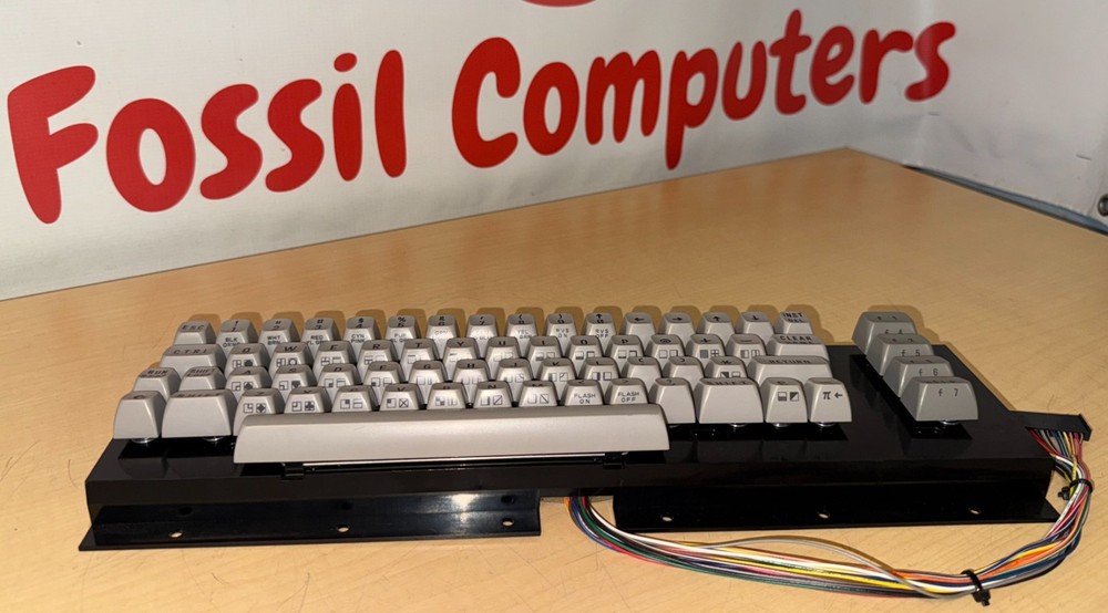 Refurbished Working Commodore 16 Computer Keyboard       KL