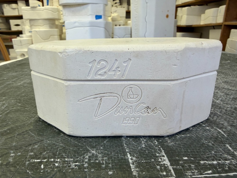 VINTAGE DUNCAN CERAMIC MOLD #DM-1241 DECORATOR SOAP DISH