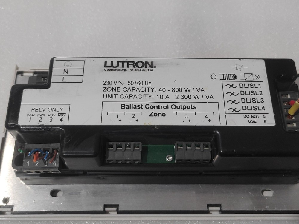 LUTRON GRAFIKintegrale 4 ZONE LIGHTING SCENE CONTROLLER 230V AC