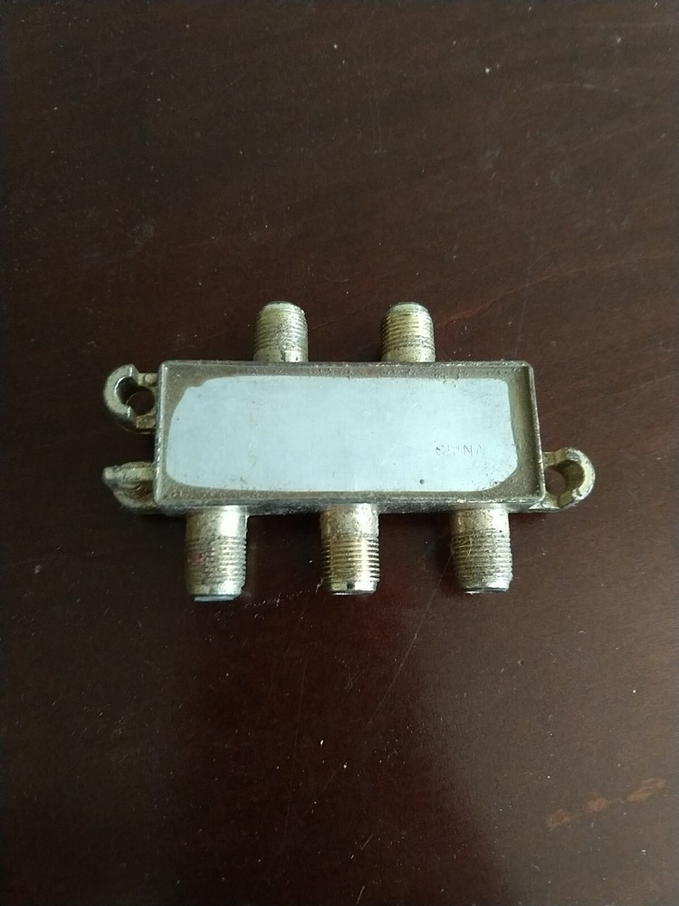 Gemini 4-Way Splitter CV-62 5-900 MHz
