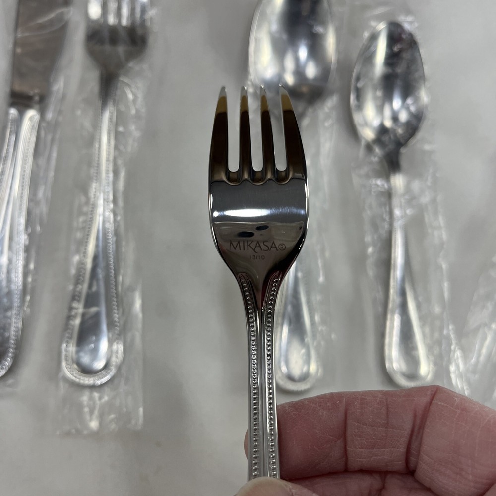 5 pc place setting Mikasa Hospitality Chatalet stainless flatware Beaded Bead