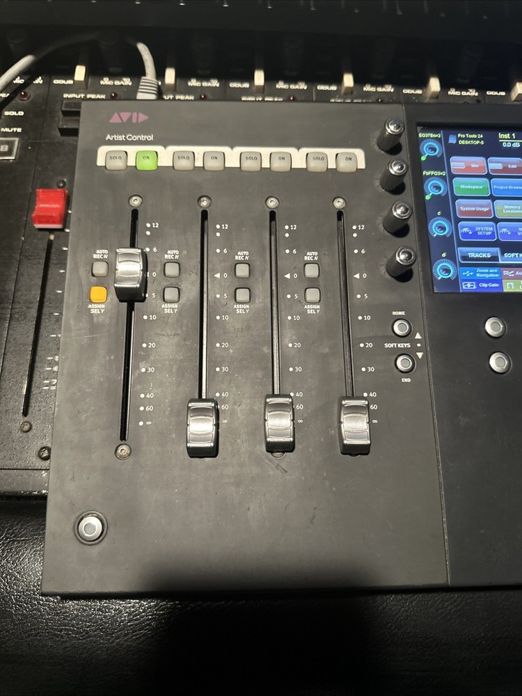 Avid Artist Control EUCON DAW Controller Touchscreen – Logic Pro / Pro Tools