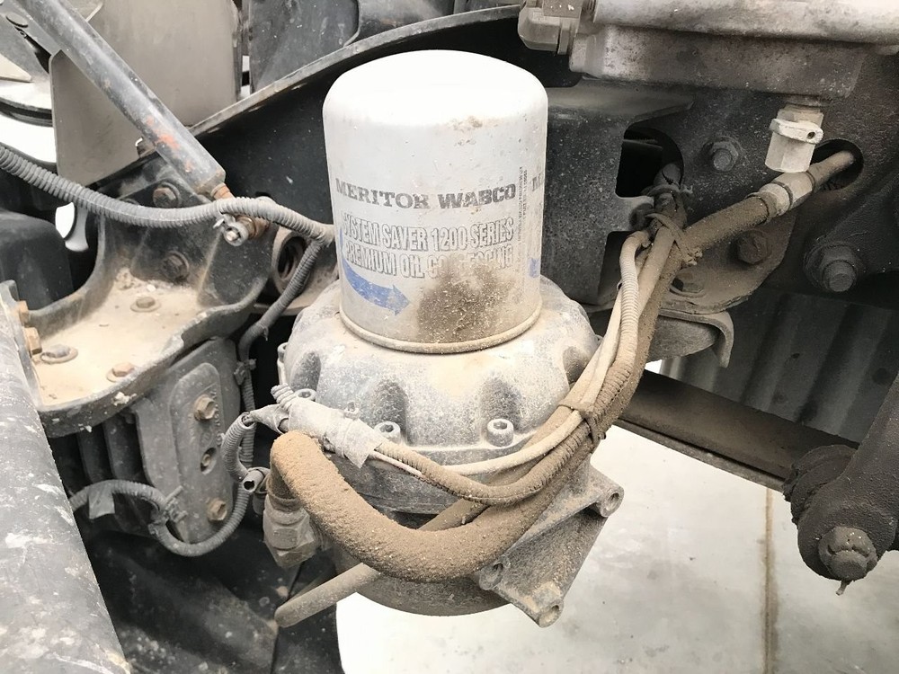 Meritor R950068 Air Dryer - Used