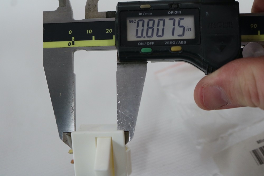 Electrolux Loipart 087475 Refrigerator Microswitch Open Close Switch 1" x 0.8"