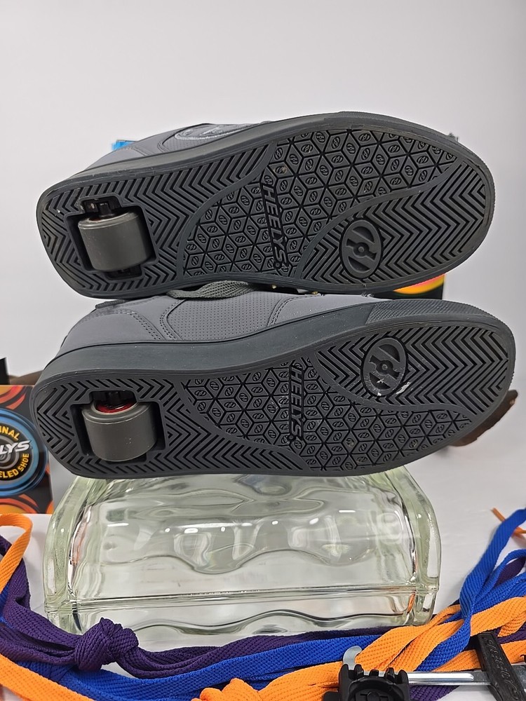 Heelys Motion plus Triple Charcoal Shoe Strings X 4 Tools Heel Cap Box New