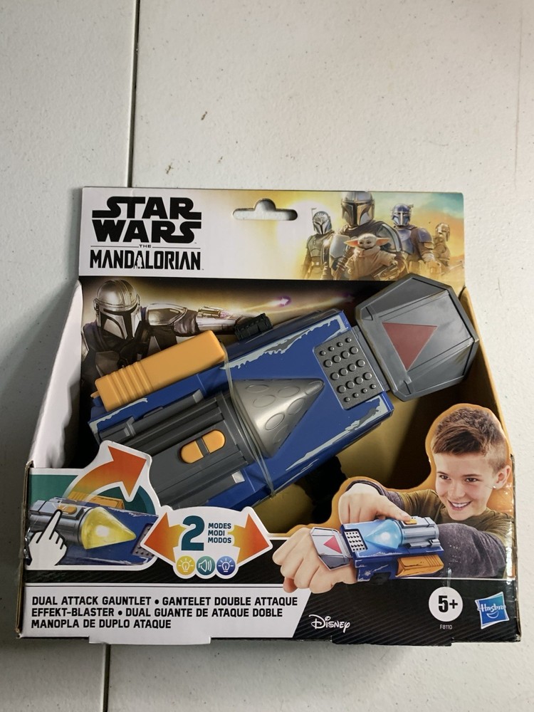Star Wars the Mandalorian Dual Attack Gauntlet Blaster