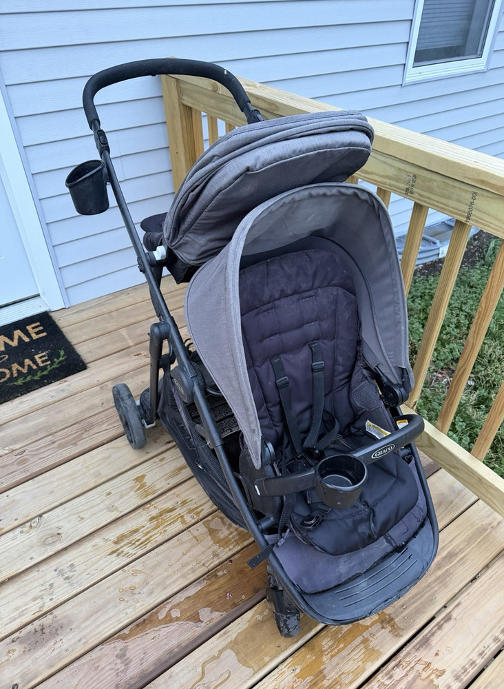 Graco Gray Single Stroller Cup Holder Folding Canopy Five-Point Harness