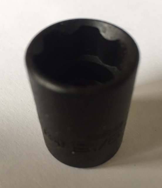 NEW Snap-On Tools 9/16" 3/8" Drive 6PT Surface Drive Socket DF18