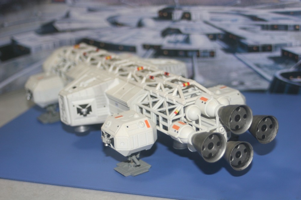 SPACE 1999 eagle LABORATORY EAGLE 1/72 Aoshima Japan