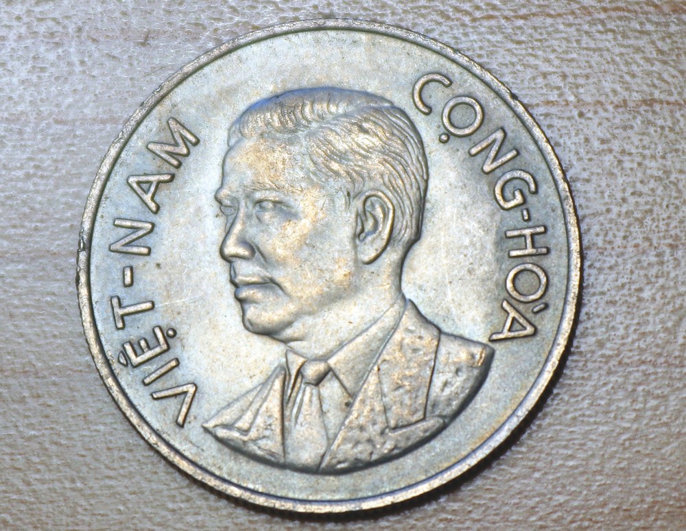 1960 Vietnam 1 Dong Unc.