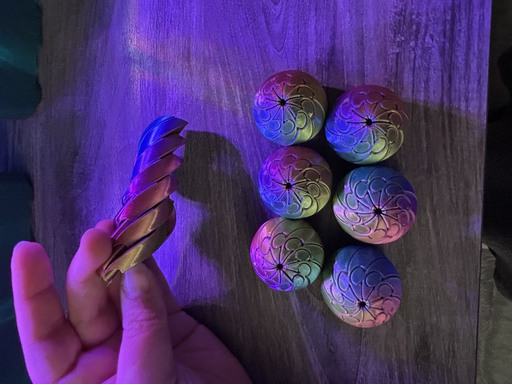 easter egg fidget 3d printed