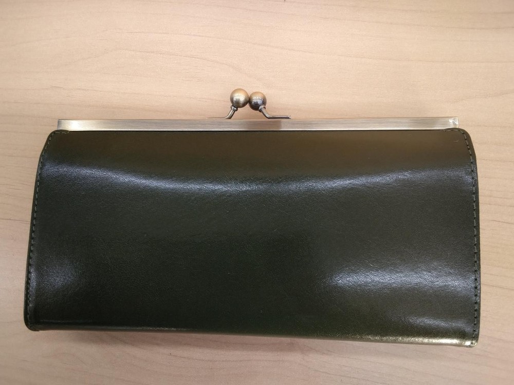 Revolla Green Clasp Long Wallet