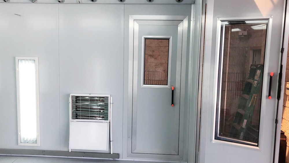Full Down draft Pressurized NEW Paint Booth