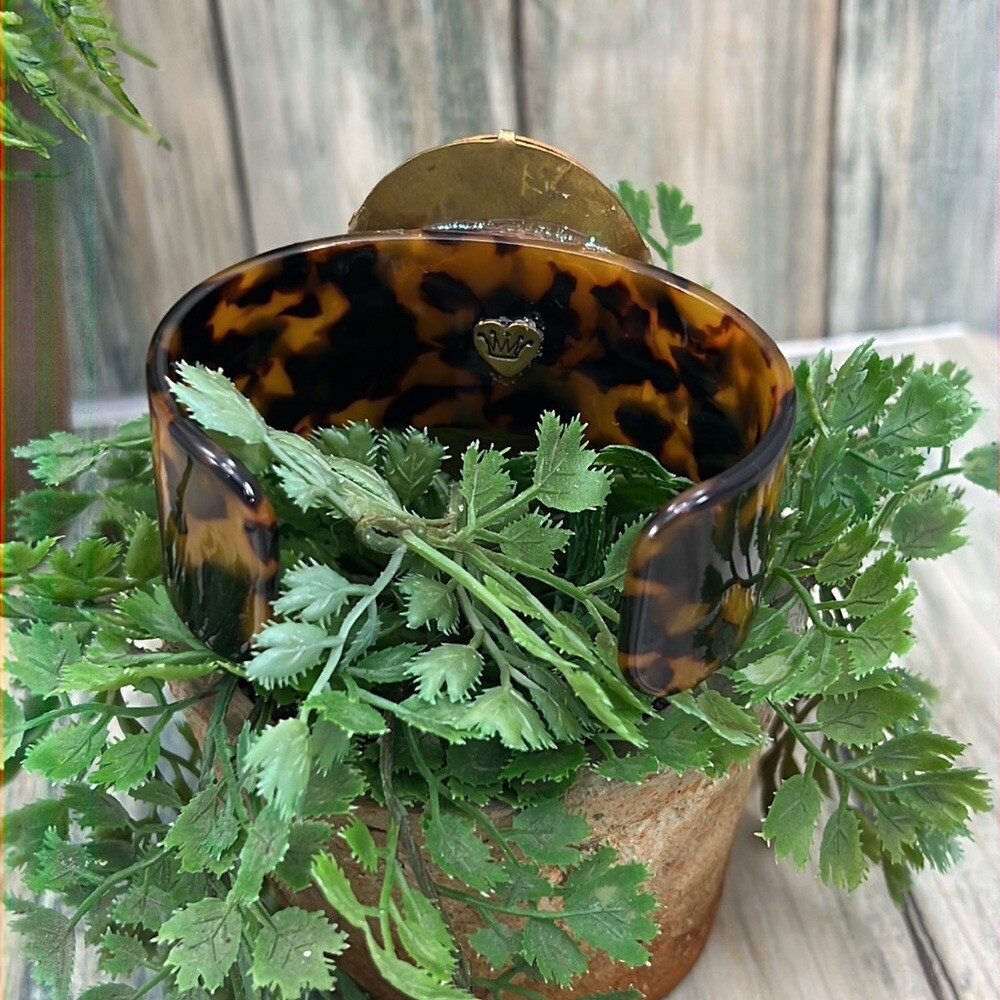 Adorned Crown Artisan Assemblage tortoise shell enamel Christmas tree bracelet
