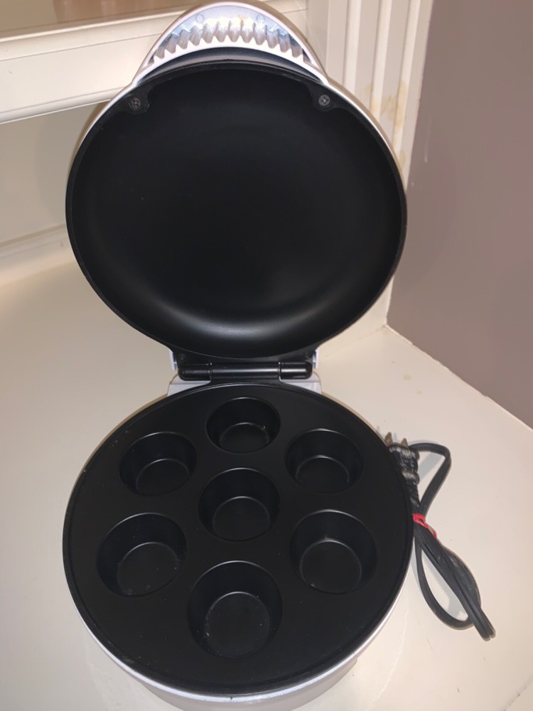 Smart Planet The Original Cupcake Baker ~ Mini Cupcake Maker MCM-1