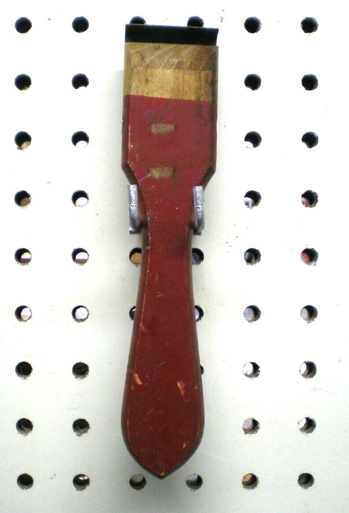 Red Devil wood paint scraper No. 3040