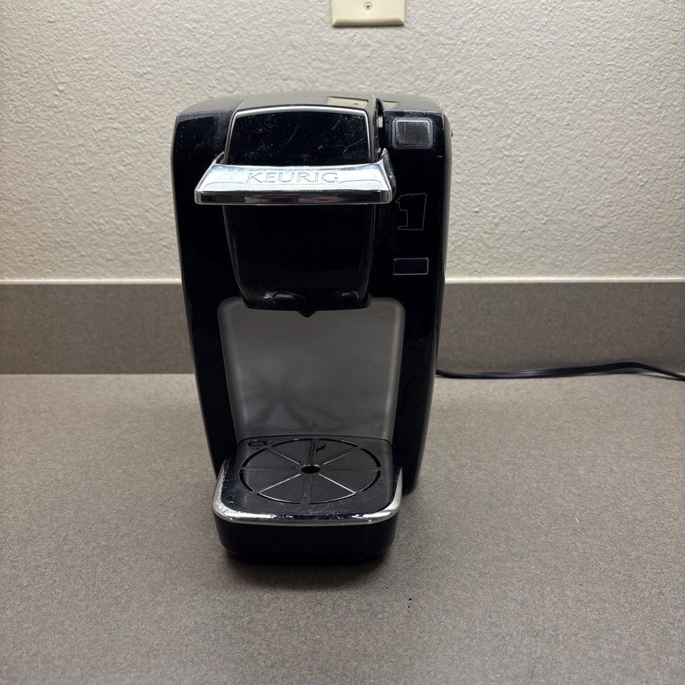 Keurig K-10 Single Serve Coffee Maker - Black - Tested & Working Preowned.