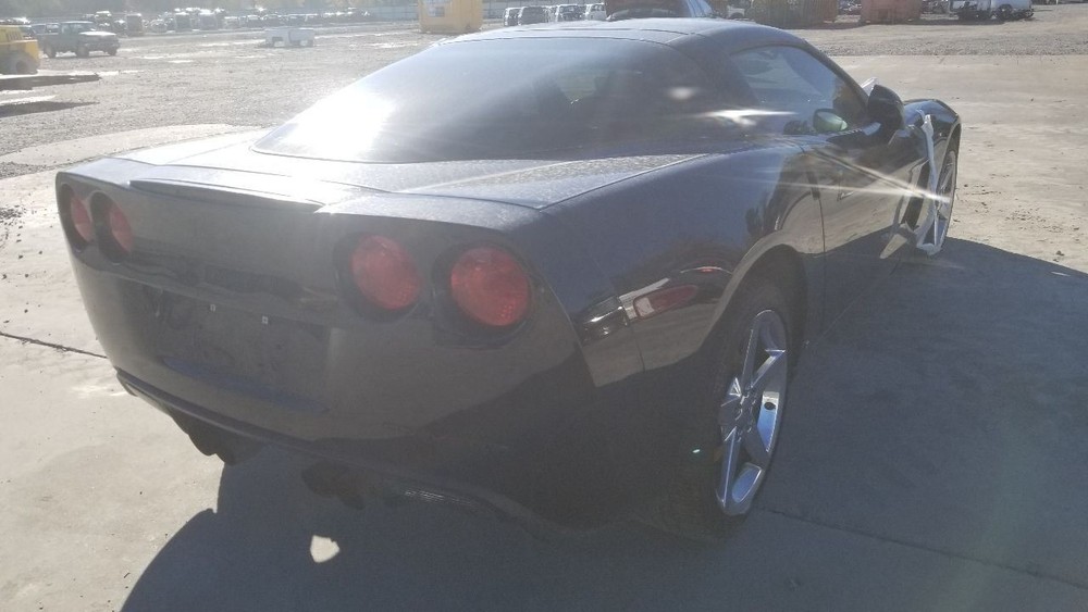 08 CHEVY CORVETTE C6 AT FRONT FLOOR CENTER CONSOLE BLACK
