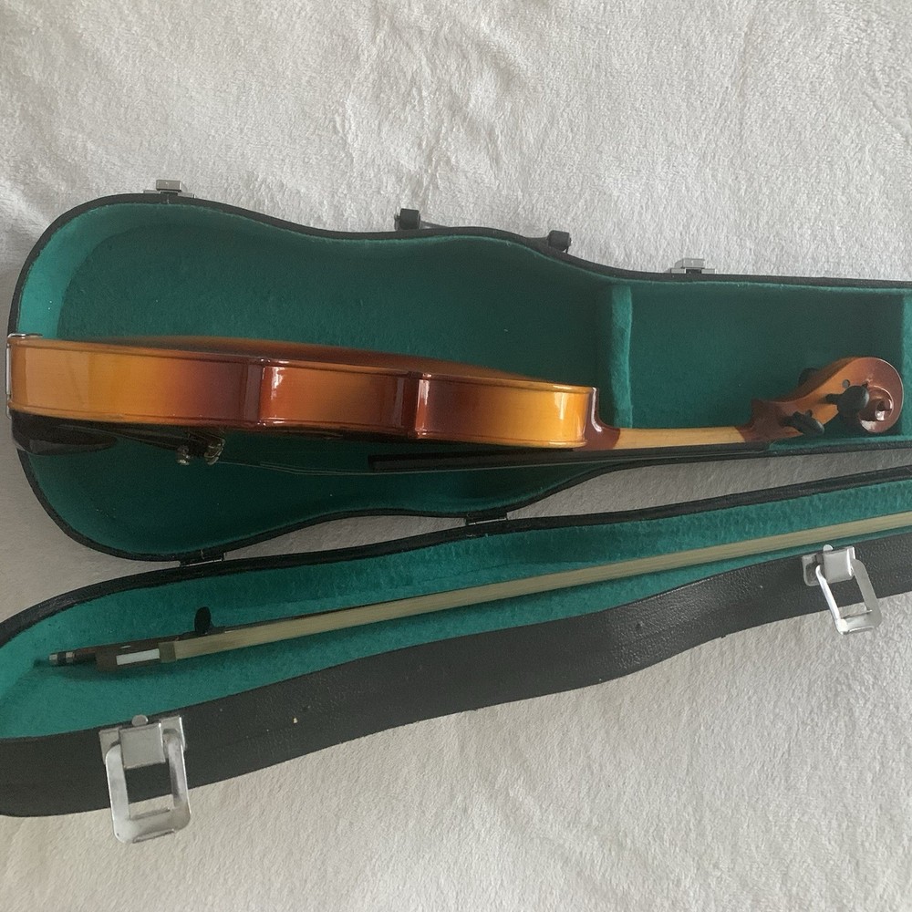 Bestler Violin w/Bow, Case, Hand Crafted