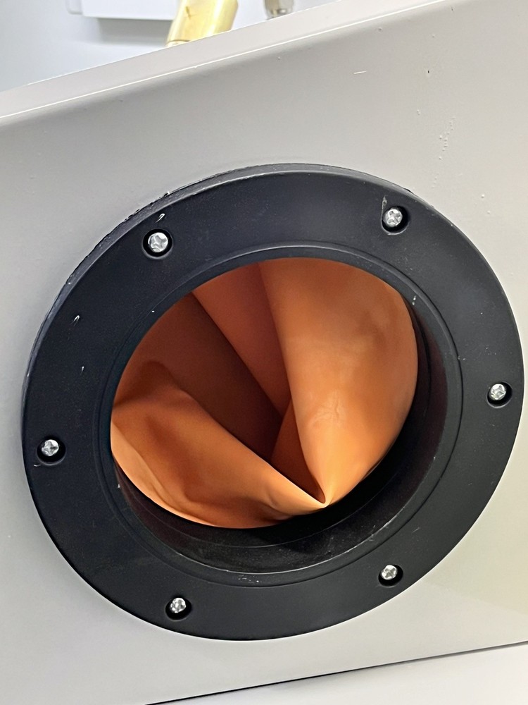 Mini Sandblaster - with Heavy Steel Construction and Bright LED Lighting System