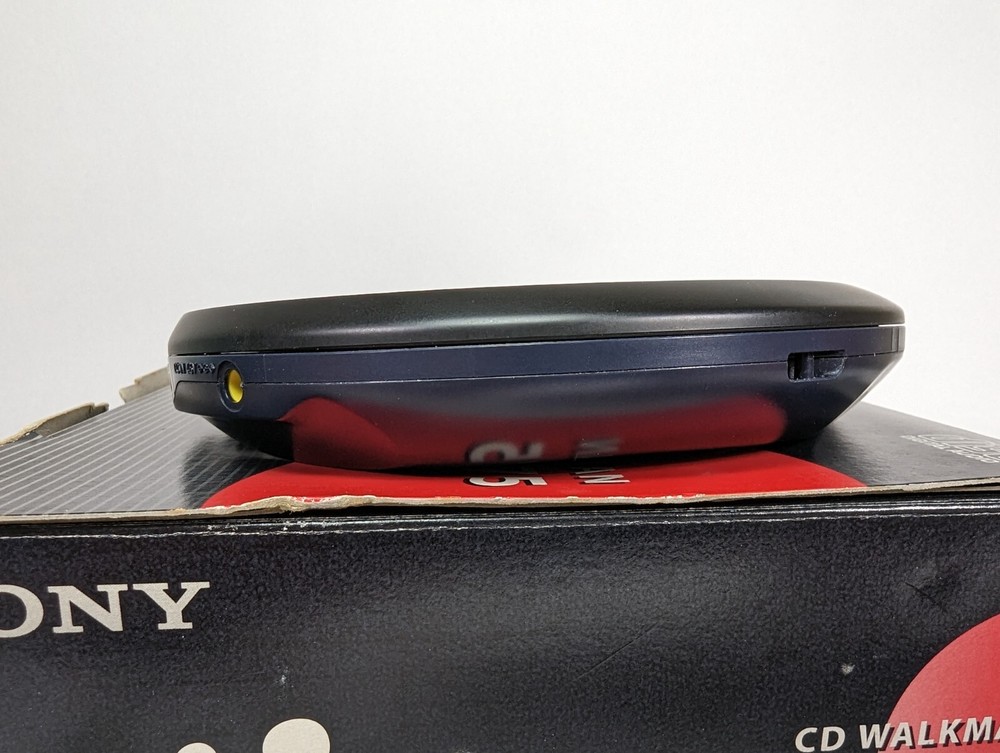 Spiderman D-EJ775 CD player Walkman Discman