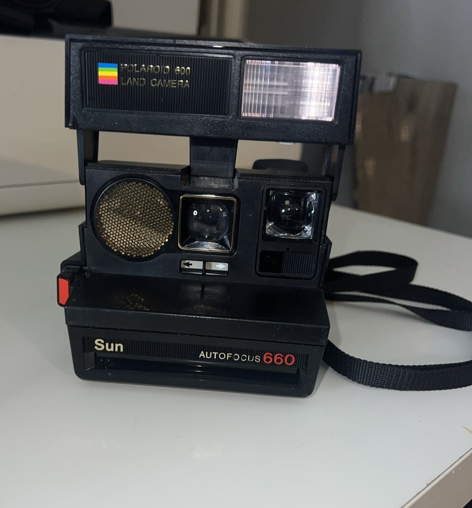 Polaroid Autofocus 660 Land Camera