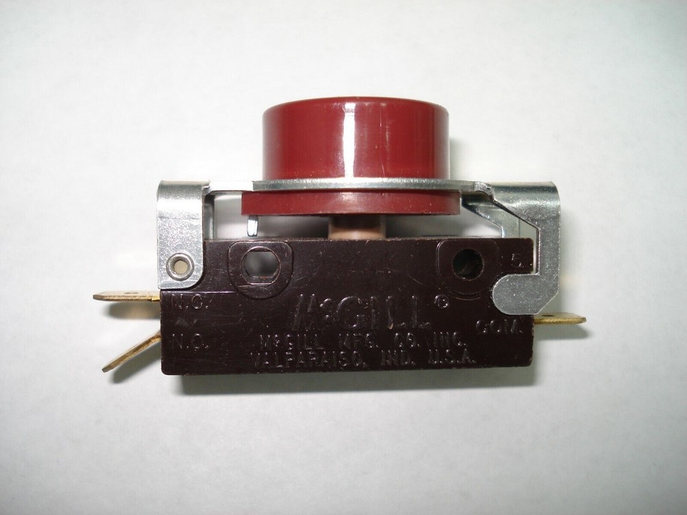 McGill push button switch. amp, .250 quick disconnect. Common, NO & NC