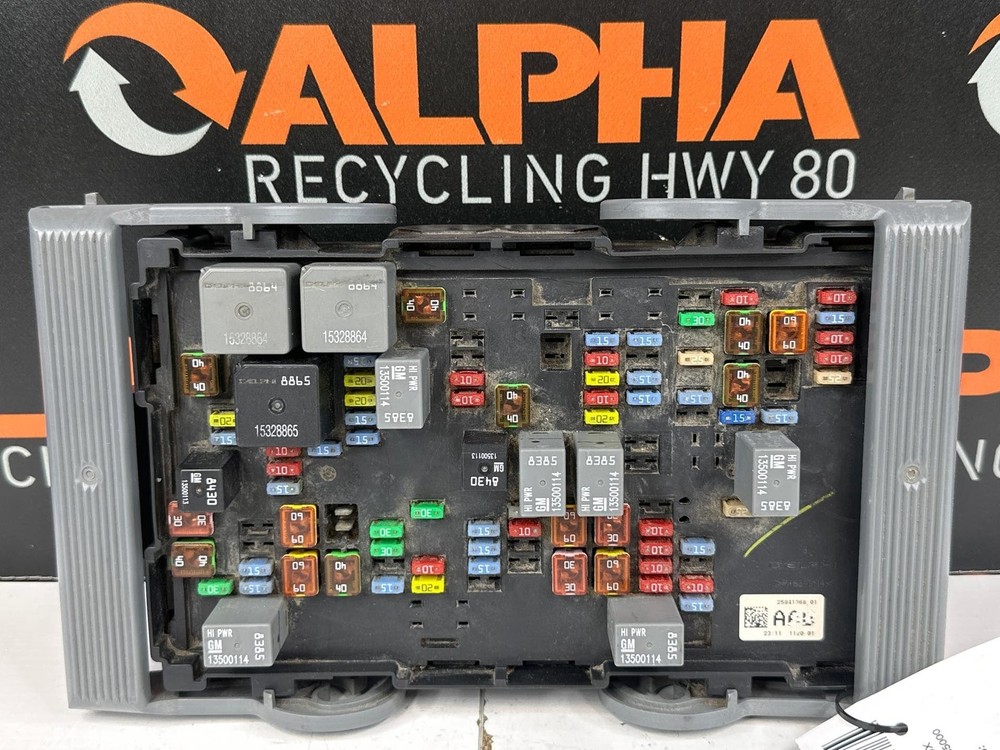 Engine Fuse Box GMC YUKON XL 1500 10