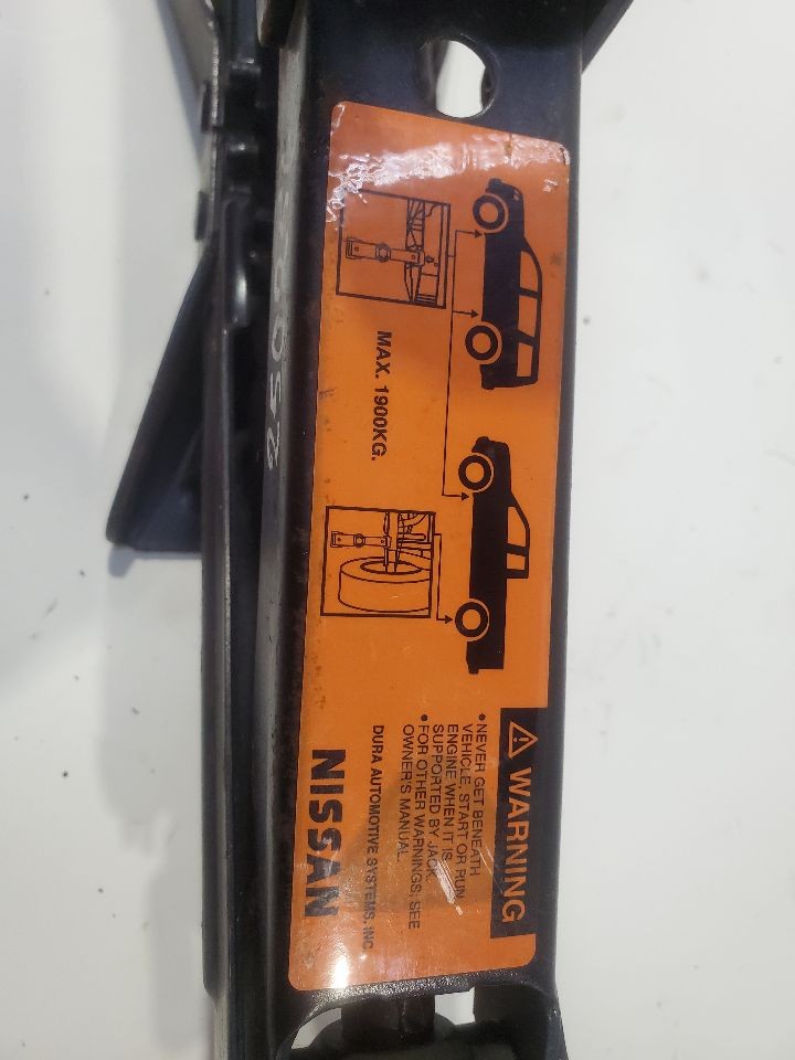 2006 Nissan Titan OEM Jack With Tools