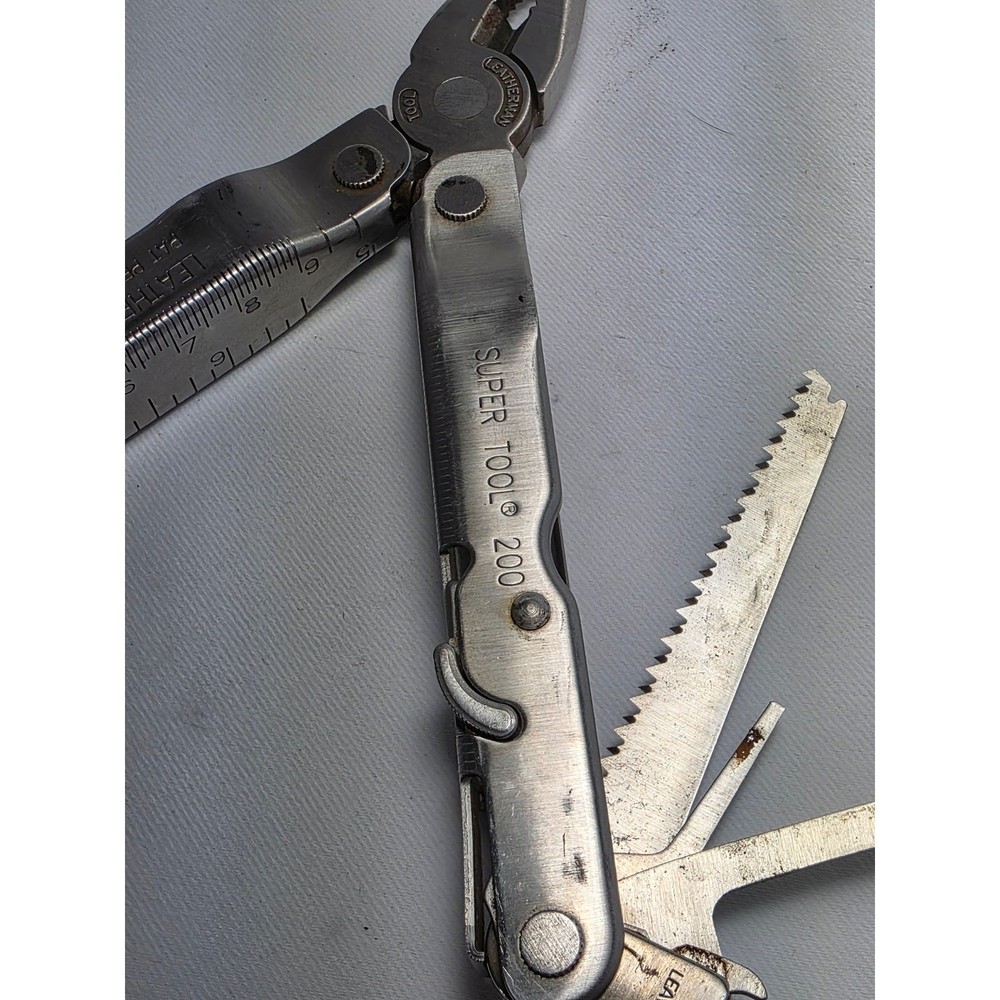 Leatherman Super Tool 200 Multi Tool Good Shape