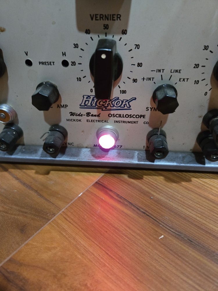 Hichkok Oscilloscope Electrical Instrument Model 677 Tested
