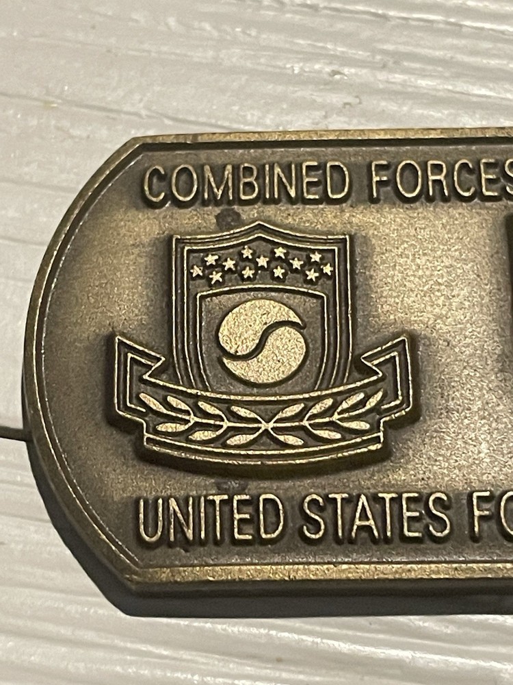 Combined Forces Command Challenge Coin USFK from CIC Gen Gary E. Luck 4-Star