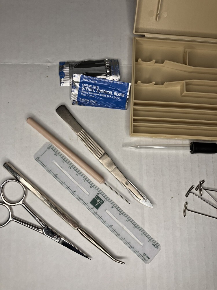 Dissection/Surgical Kit McCoy Science Supply