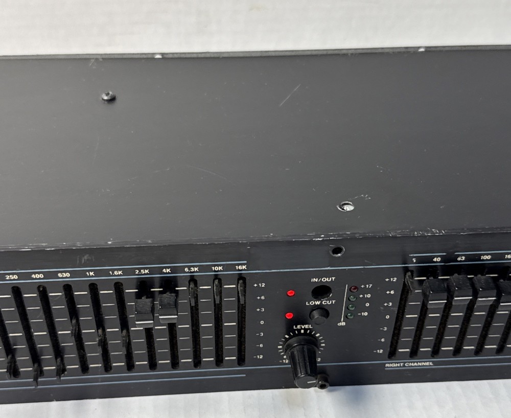 DOD R-830 C SERIES GRAPHIC EQUALIZER